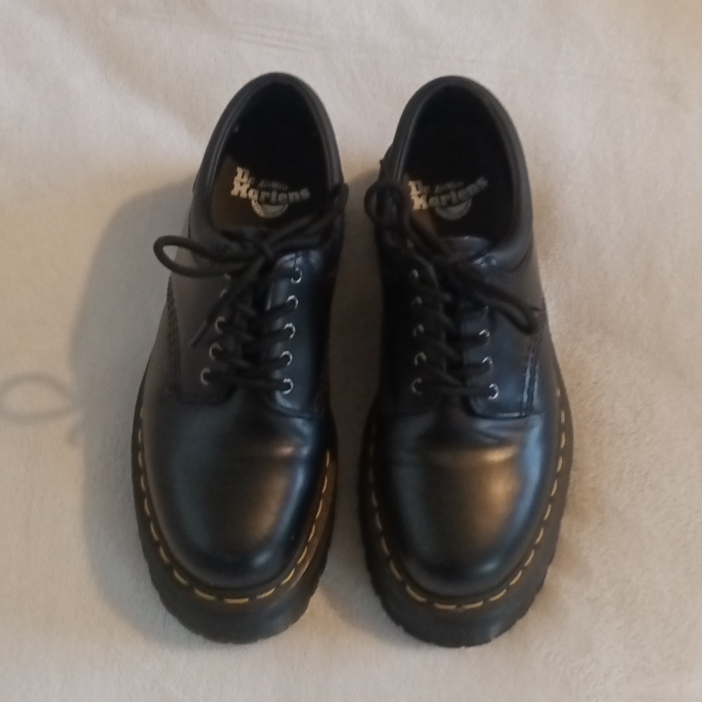 8053 Dr. Martens
